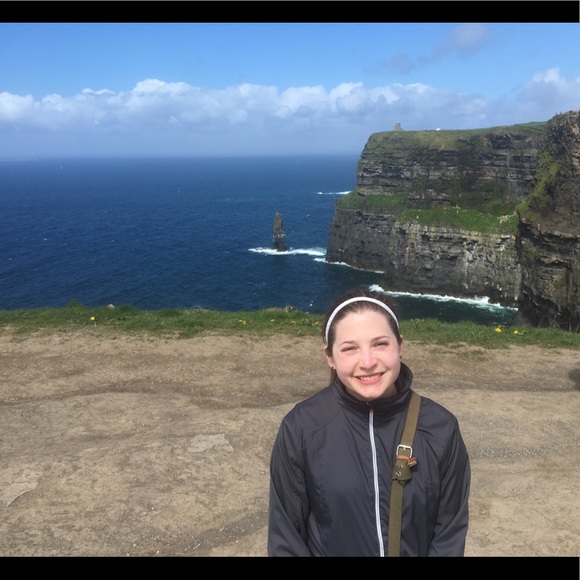 Meet your Posher, Michelle - Picture 1 of 1